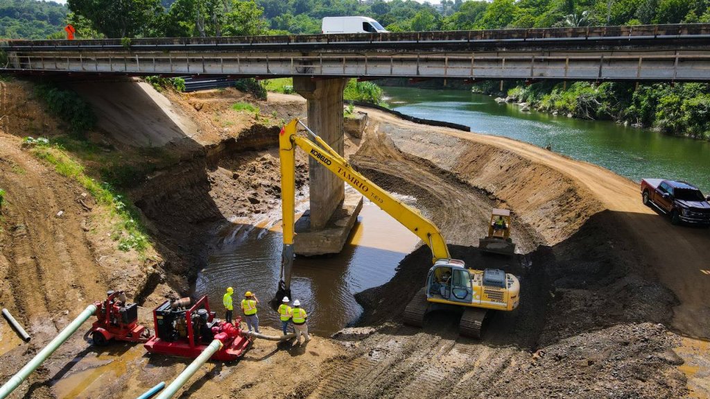  Gobernador anuncia proyecto de 7.6 millones en Toa Alta 