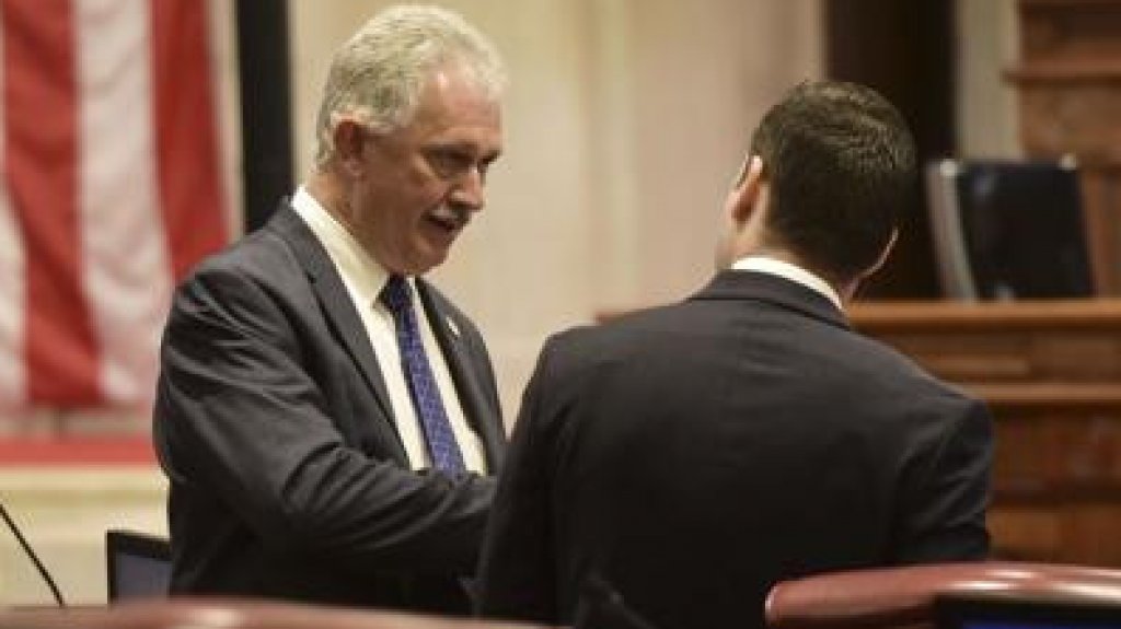  Hospitalizan a senador Berdiel Rivera tras agravarse sus s&iacute;ntomas de Covid-19 