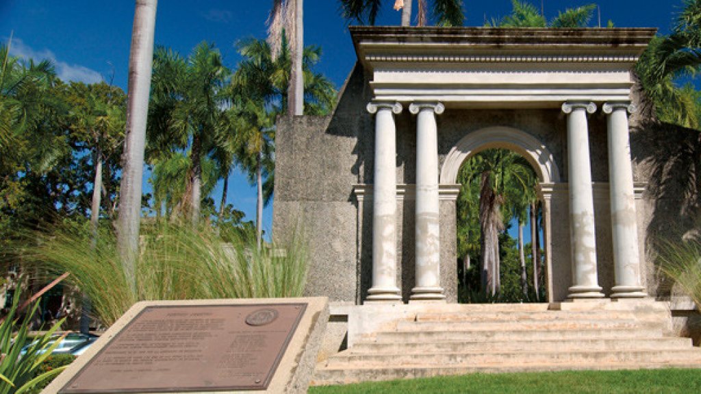  Revalidan acreditaci&oacute;n de los programas del Colegio de Ingenier&iacute;a del RUM 