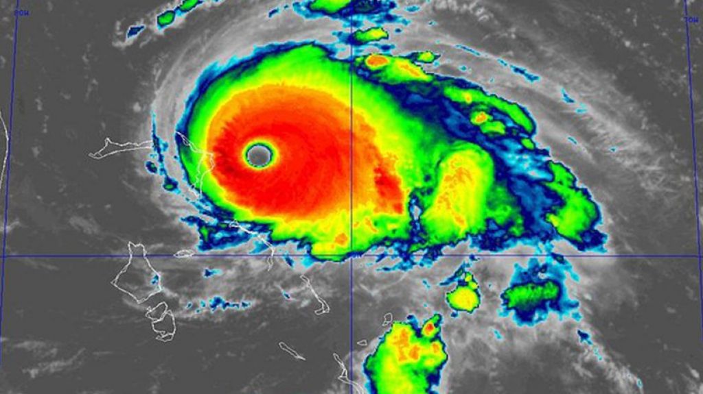  Dorian se convierte en un "catastr&oacute;fico" hurac&aacute;n de categor&iacute;a 5 con vientos de 260 km/h 