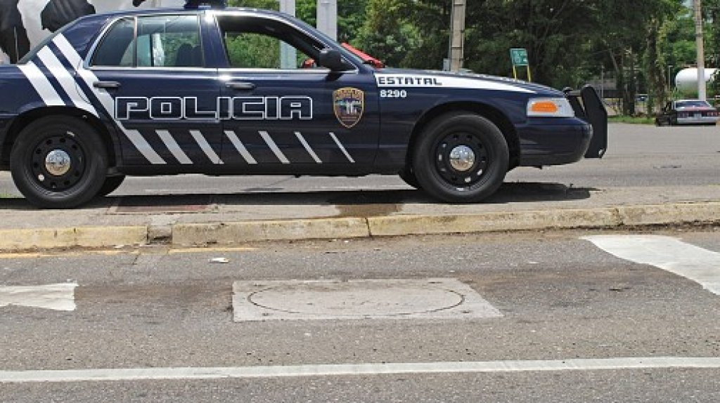  Muere una mujer al chocar su auto en Ceiba 