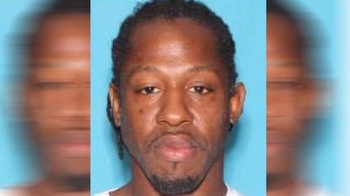 Ofrecen $60,000 por captura de hombre que matÃ³ a policÃ­a en Orlando