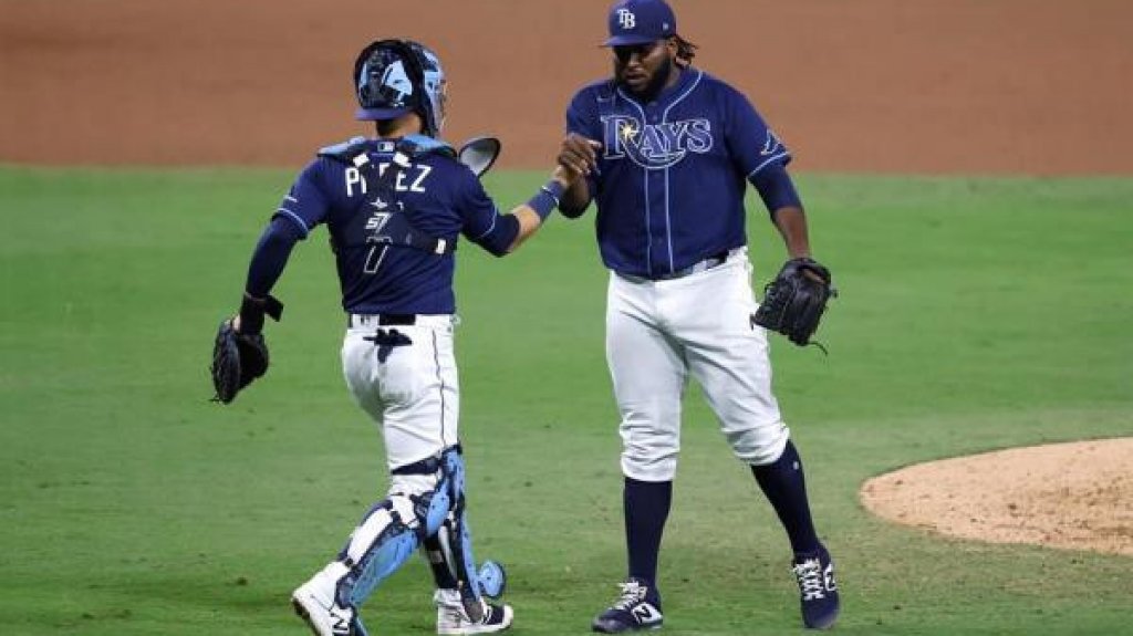  Castillo pone a Rays en la Serie de Campeonato y manda de vacaciones a los Yanquis 