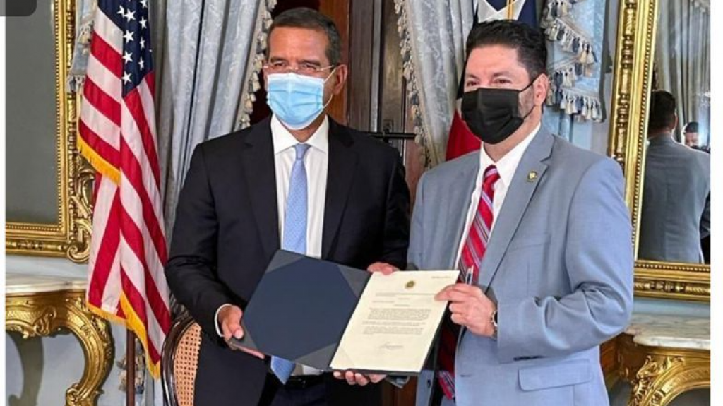  Alega que gobernador quiere revivir el “Saludo Protocolar” 