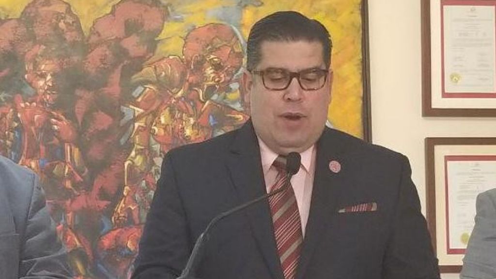  Catalogan como &ldquo;acto de insensibilidad&rdquo; insistencia de Charlie Rodr&iacute;guez de celebrar primaria presidencial dem&oacute;crata 