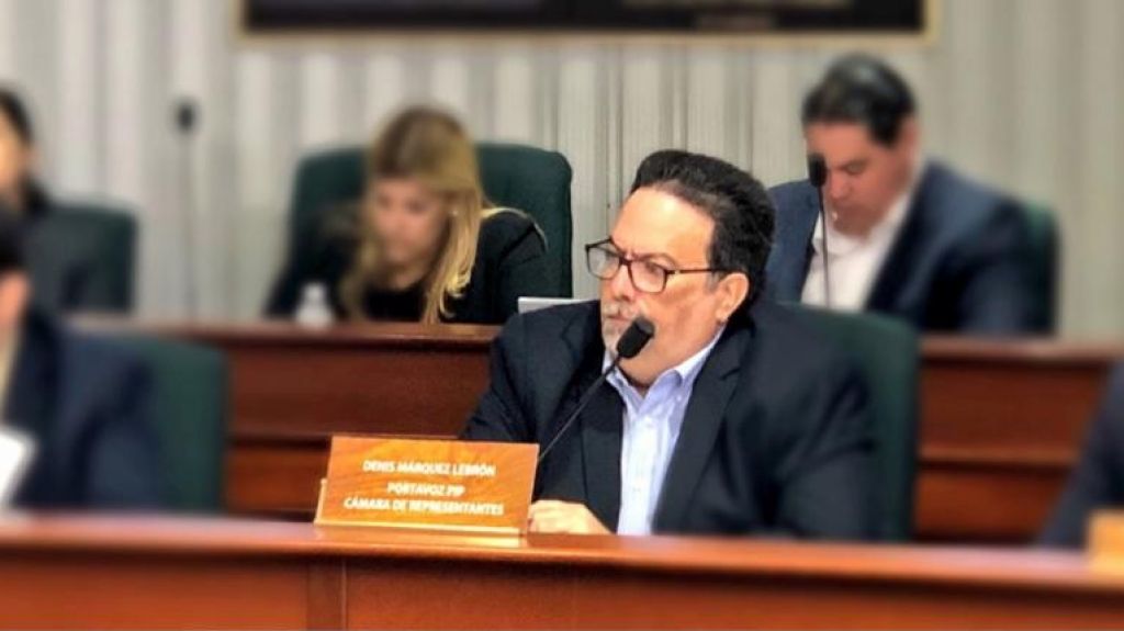  Denis Márquez condena eliminación de la Ley 80 de despido injustificado 