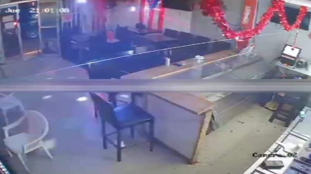  Publican video de tiroteo en negocio de Cidra esta madrugada que dej&oacute; un muerto y un herido 