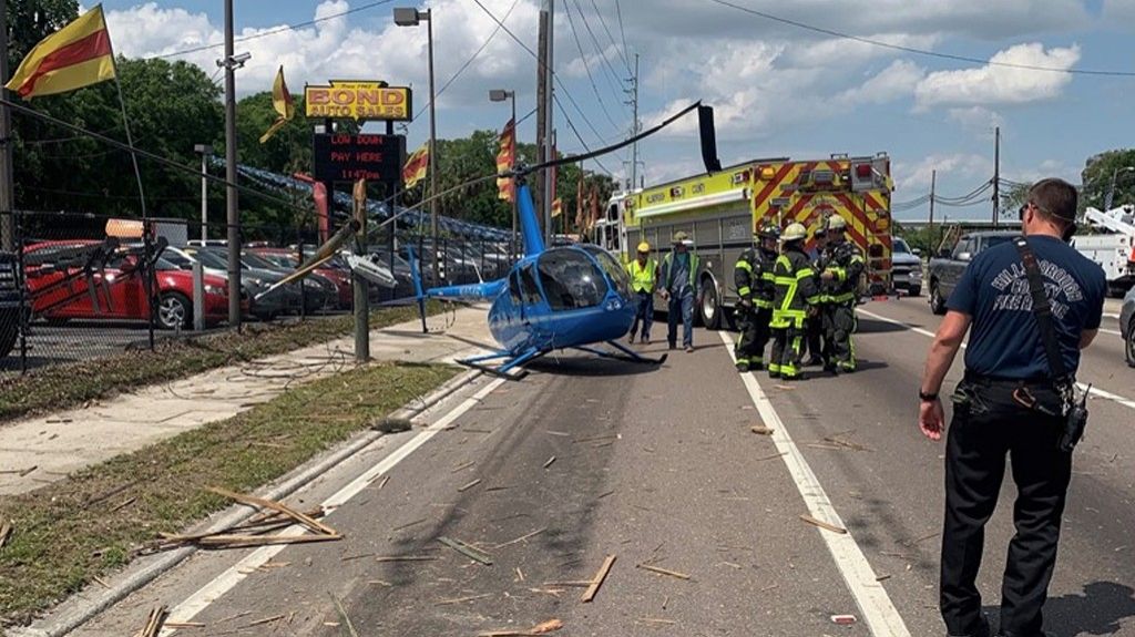  Video: Se estrella helic&oacute;ptero en Florida, muere una persona en tierra. 