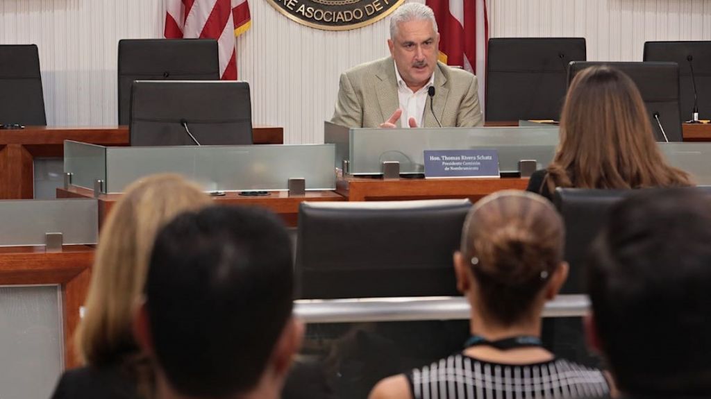  Senado compra tiempo para aprobar nuevo presupuesto 