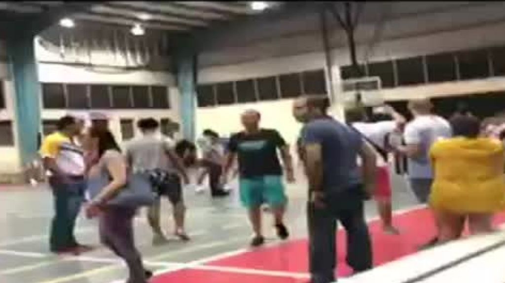  Video: Con un &ldquo;Royal Rumble&rdquo; j&oacute;venes Boricuas terminan torneo de Baloncesto 