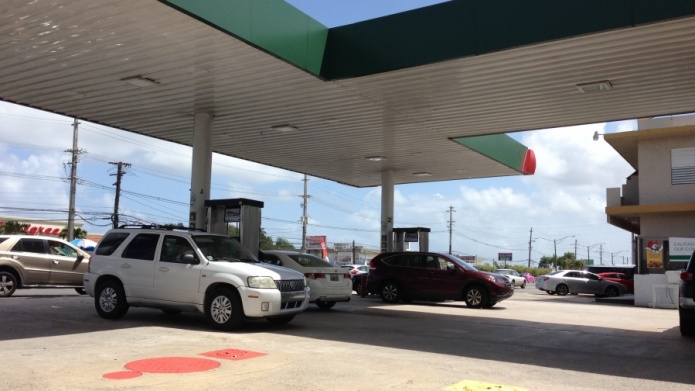 Disminuye un 26 % el nÃºmero de gasolineras en la isla, un sector con pÃ©rdidas