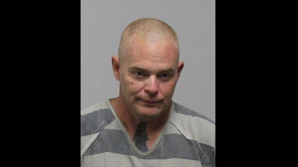  Quiso unirse a los bandidos del barrio, pero termin&oacute; con las personas equivocadas 