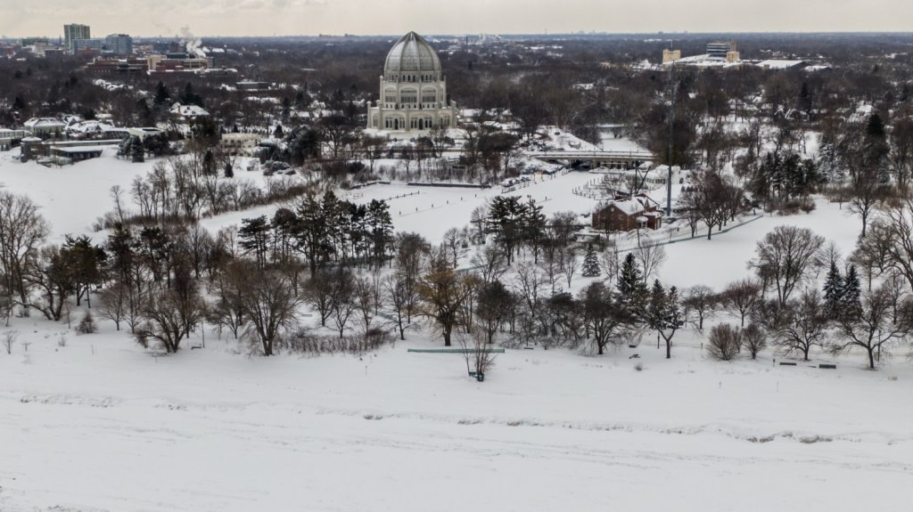  14 personas fallecidas a causa de una tormenta invernal que avanza hacia el noreste 