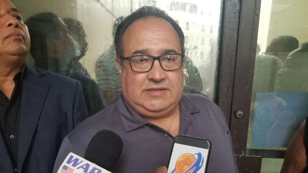  Escuche audio: Grupo de pensionados quieren que secretaria de Justicia imponga sanciones a los alcaldes y jefes de agencias que no cumplen con el Pay-Go 