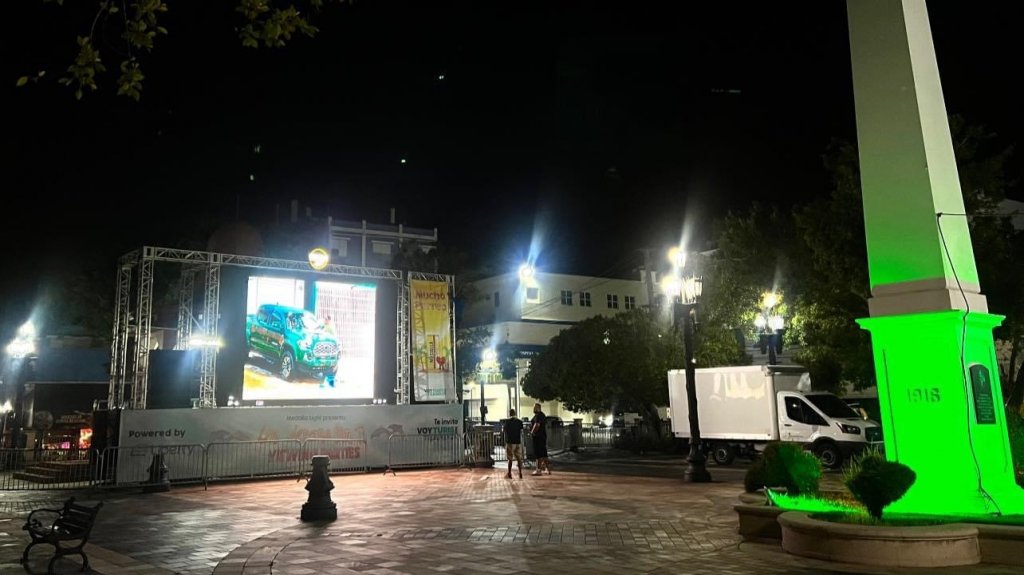  Activan plan de seguridad en Arecibo para concierto de Bad Bunny que se transmitir&aacute; en la plaza p&uacute;blica 