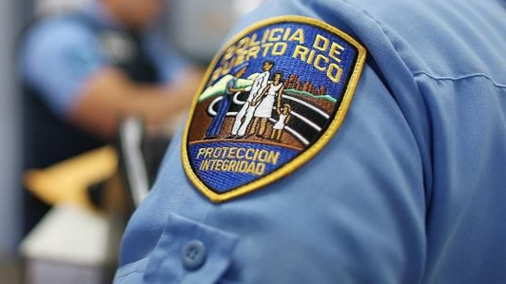  Mujer es atacada a tiros en su auto en Adjuntas 
