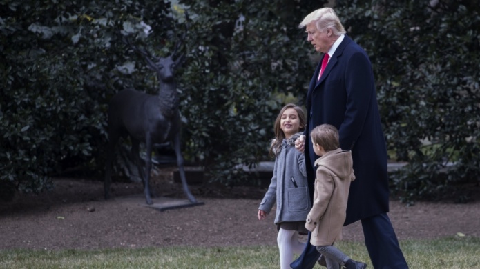 Refuerzan seguridad de residencia de Trump por celebraciÃ³n de Open de Golf