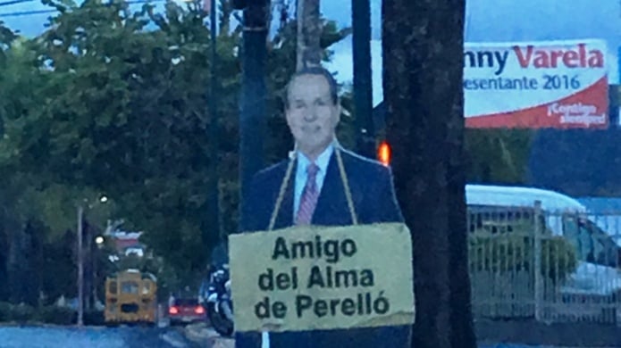 Amanece Caguas con figuras de cartÃ³n de polÃ­ticos del PPD