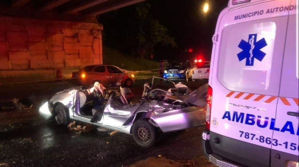 Se salva de milagro conductora de 74 a&ntilde;os que cay&oacute; debajo de un puente ayer en Fajardo 