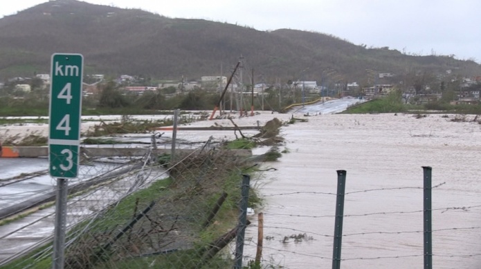Video: HuracÃ¡n MarÃ­a deja a Gurabo sin coliseo e intransitable 