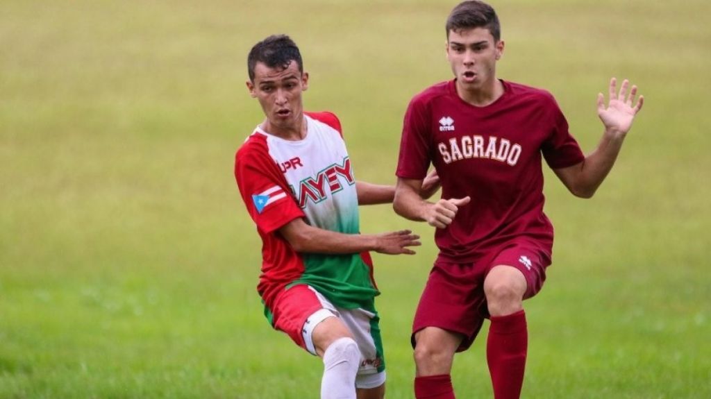 Los Delfines del Sagrado reubican las posiciones de las semifinales del fútbol 