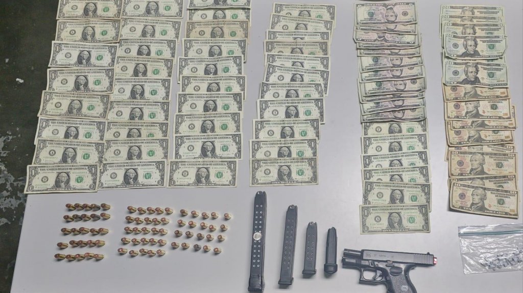  Preventiva de Rio Grande ocupa drogas y un arma 