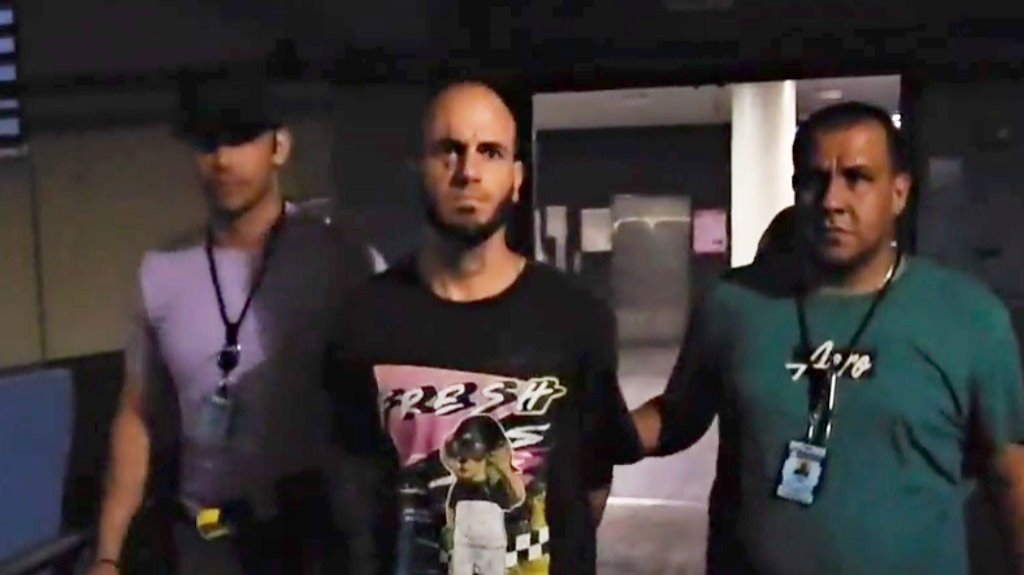  Video: Arrestan a Hombre por Agredir y Amenazar a su Expareja en Orocovis 