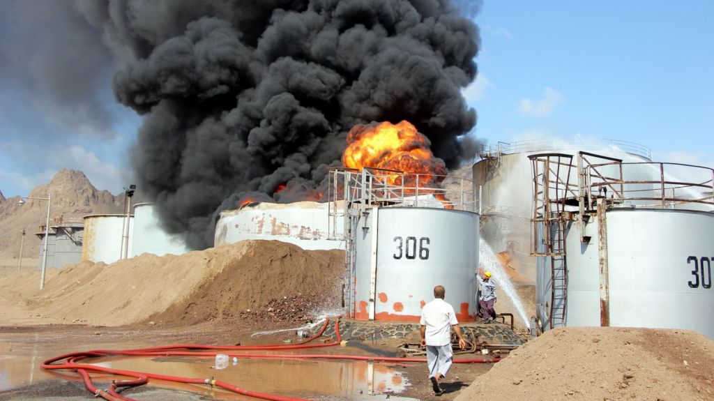  Al menos seis personas heridas durante un incendio en una refiner&iacute;a en Texas 