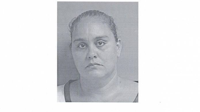 Cargos contra madre que permitiÃ³ su esposo embarazara a su hija de 13 aÃ±os