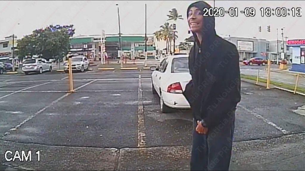  Fotos: Polic&iacute;a busca este hombre que asalt&oacute; un &ldquo;valet parking&rdquo; en Hato Rey 