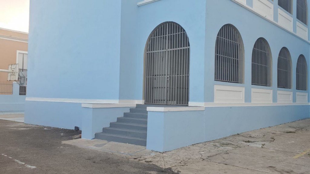  Cientos de escuelas no est&aacute;n listas para retornar a dar clases presenciales seg&uacute;n la Asociaci&oacute;n de Maestros 