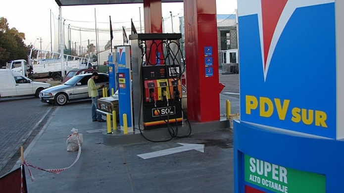 Mas barata la Gasolina en Venezuela que el Agua