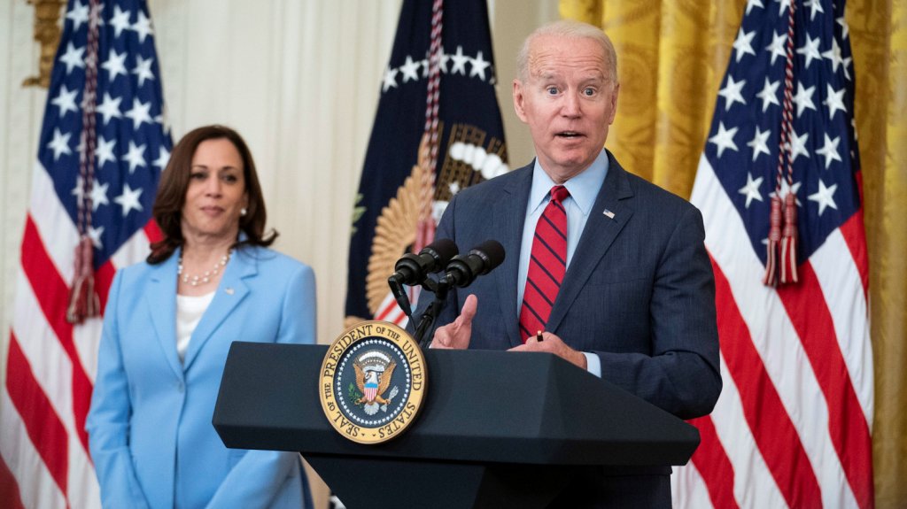  Biden ve &ldquo;importante&ldquo; que Harris vaya a la frontera con M&eacute;xico 