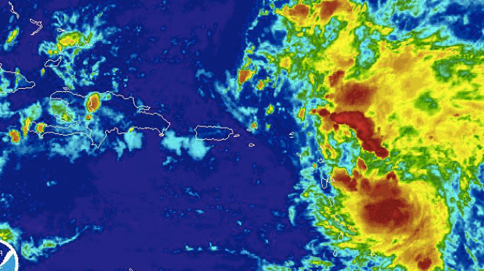 Onda que afectara la isla aumenta a 50% probabilidad de desarrollo ciclÃ³nico