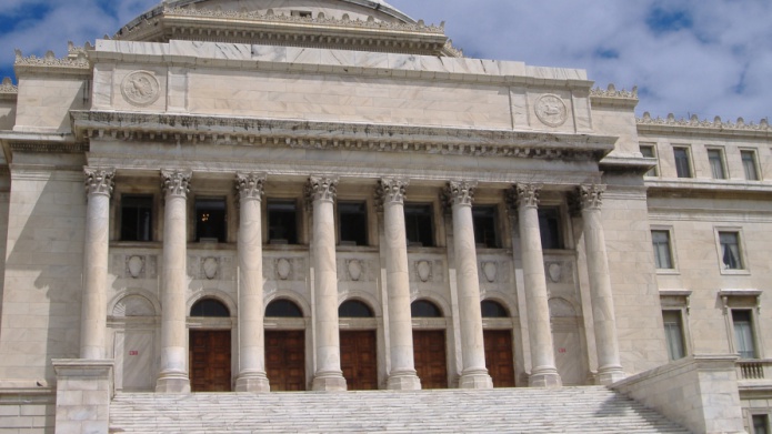 Senador por Carolina celebra cumbre policial con Tuller 
