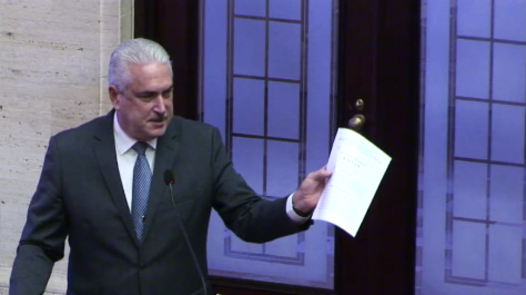  Senado pide a OPFEI que certifique bajo juramento si juez V&eacute;lez Torres es seguidor en redes sociales de p&aacute;ginas de candidatos pol&iacute;ticos 