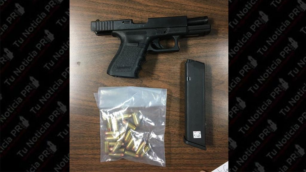  Polic&iacute;a halla arma en carro que iba en contra del tr&aacute;nsito en carretera PR-3 de R&iacute;o Grande 