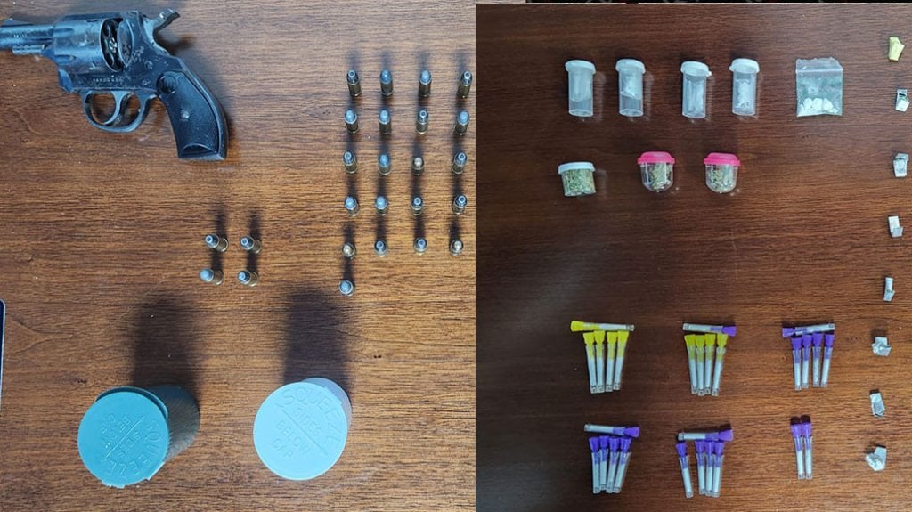  UM de Bayamón realiza un arresto, ocupa una arma y drogas 