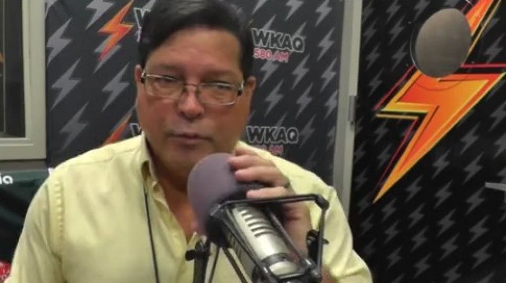  Video: Rub&eacute;n Sanchez abre un mensaje de WhatsApp en vivo y era la &ldquo;mujer gritona&rdquo; 