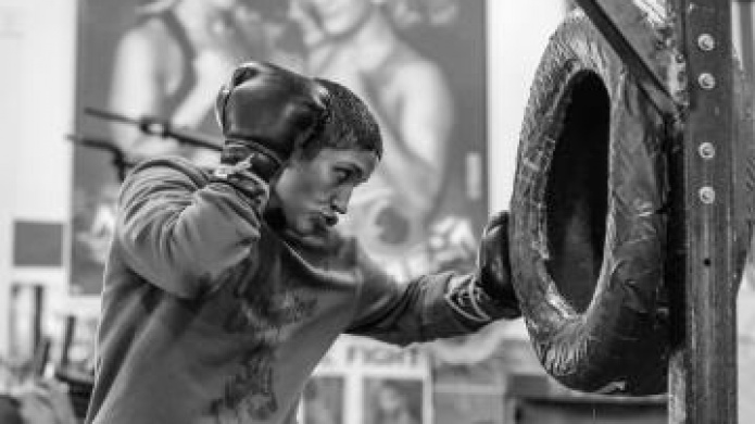 Campeona mundial Cindy Serrano ya entrena para su primera defensa titular en la isla