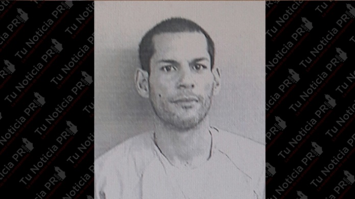 PolicÃ­a estatal en Aguadilla, arresta "Caco" mientras robaba en un auto 