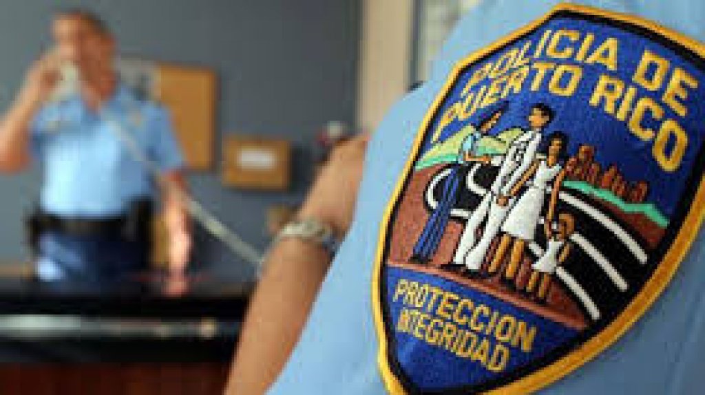  Tenia billetes de loter&iacute;a premiados y 2 mil d&oacute;lares dentro de la cartera, pero la dejo sola frente a una farmacia en Levittown 