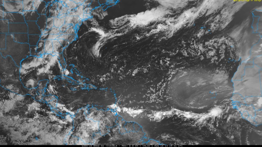  Lluvias dispersas y bruma a trav&eacute;s de la regi&oacute;n 