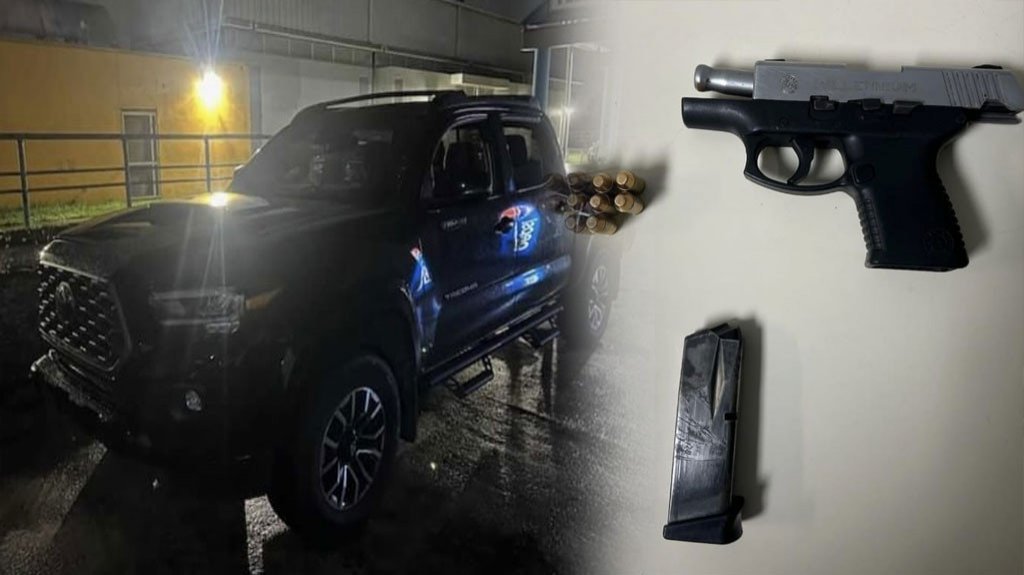  Arrestan a dos personas con armas y drogas en San Juan 