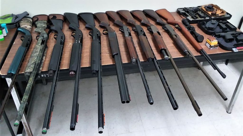  Confiscan 14 armas durante allanamiento en A&ntilde;asco 