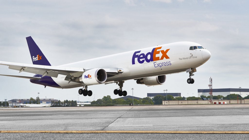  Comienza FedEX transporte masivo de vacunas 