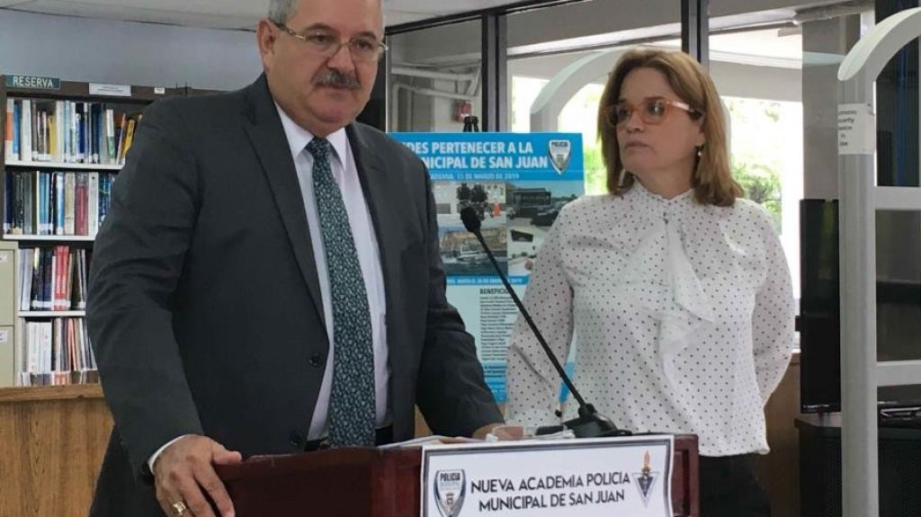  Yulin anuncia academia virtual de 30 polic&iacute;as 