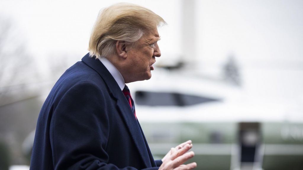  Trump critica a M&eacute;xico por "no hacer nada" para detener caravana de migrantes 