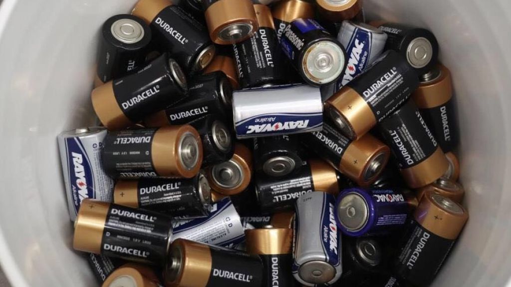 Colegio de Ingenieros y Agrimensores en alianza con la EPA para atender manejo de "desperdicios peligrosos domÃ©sticos" 