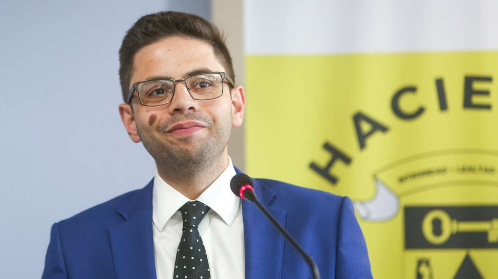  Gobernador Pierluisi anuncia la eliminaci&oacute;n temporera del IVU en alimentos preparados 